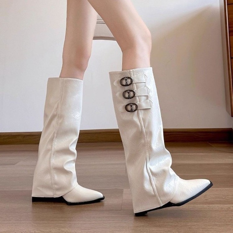 Damen-Stiefel mit spitzer Zehe – Embroidery Garments Bewertung und Preis